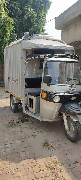 Loader Cabin Rikshaw TezRaftar 1