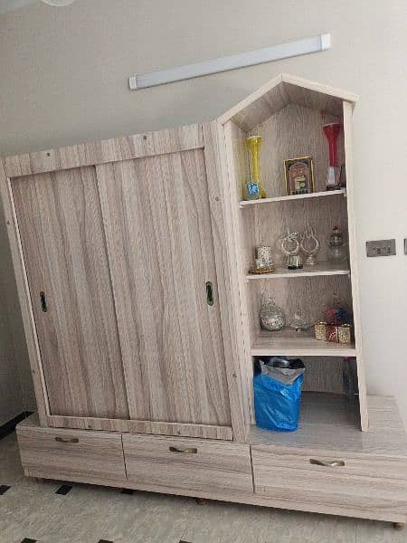 cupboard 0