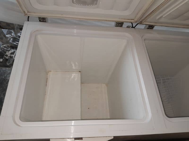 WAVES WDF 318 Deep Freezer Double Door Full Freezer 2