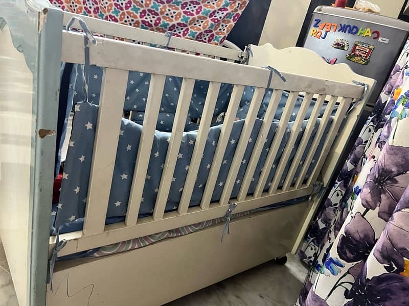 Baby cot for sale 5