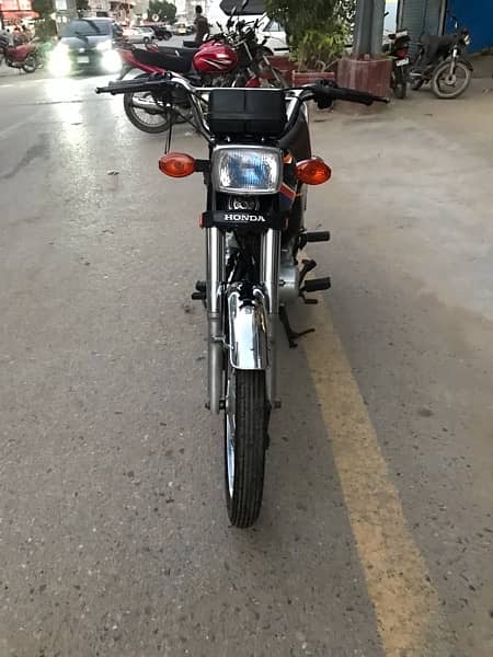 honda 125 2018 mint condition 1st owner 8