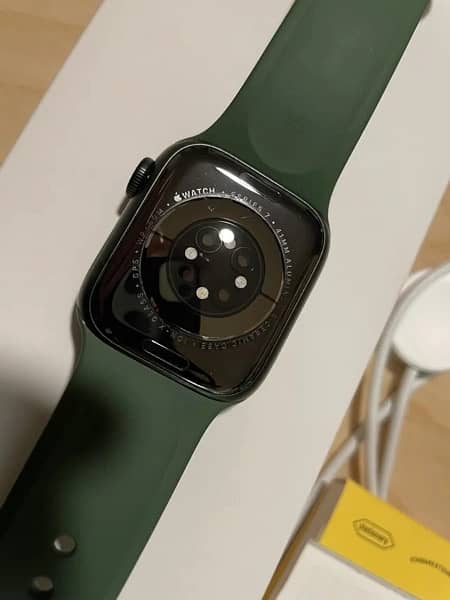 Apple Watch Series 7 Green  45MM + cellular GPS 2