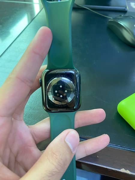 Apple Watch Series 7 Green  45MM + cellular GPS 6