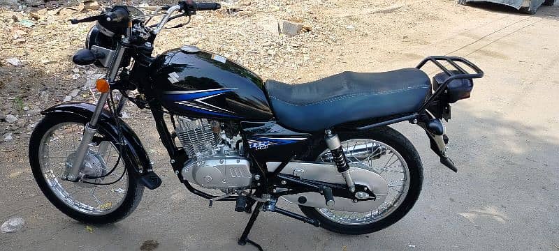 Suzuki Gs 150 brand new condition 7