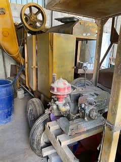 Concrete Mixer Machine and Lift