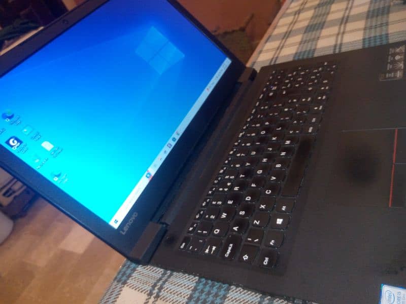 Lenovo v110 1