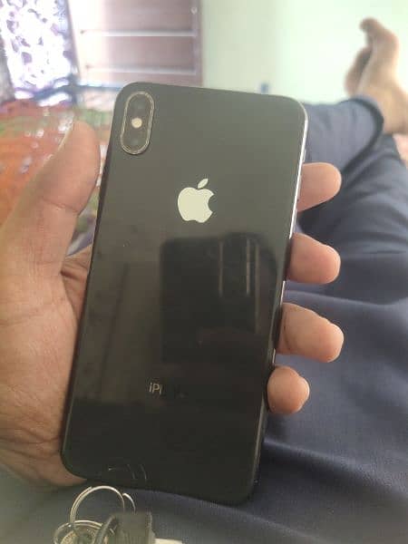 I phone xsmax 64 GB display change battery change Baki OK non Pta 6