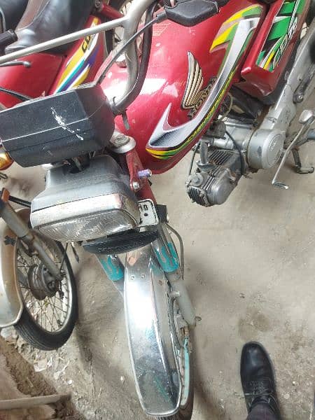 CD 70 Bike for sale 2010 Model 5