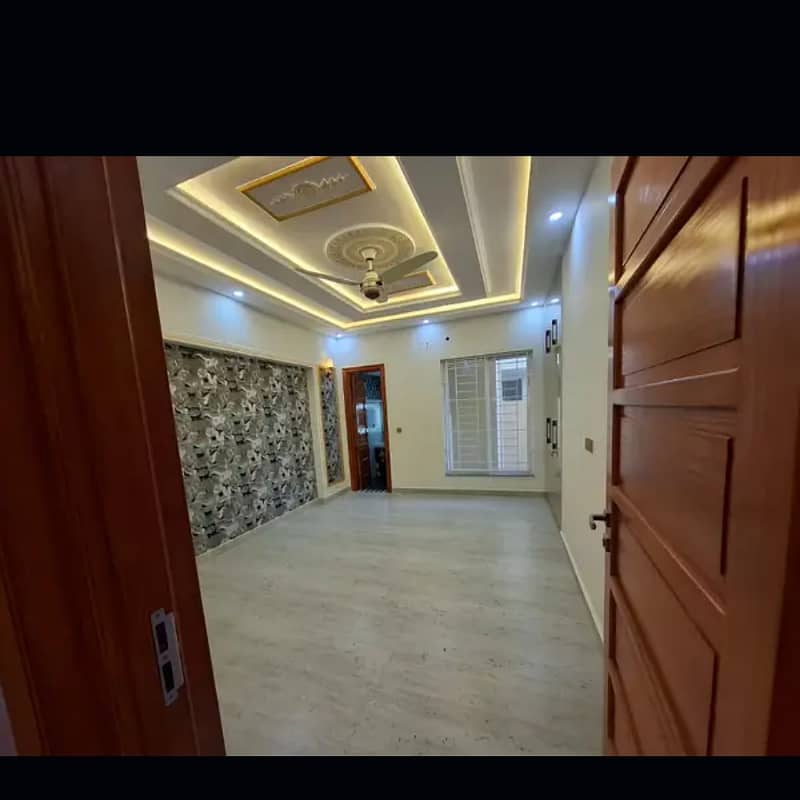 10 marla house for sale in paragon city lahore 1