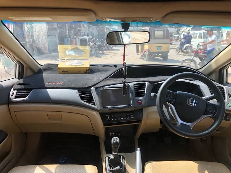 Honda Civic Oriel 2014 UG package full option army officer driven. 4