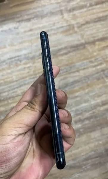 I’m sailing my I phone 11 pro pta 64gb 3