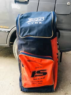 cricket kit with bag slightly use 0