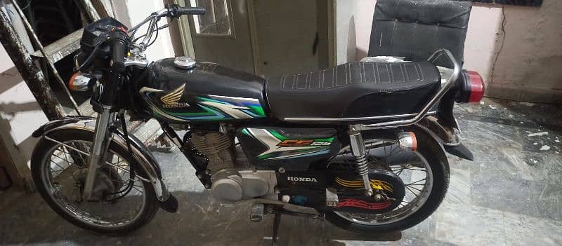 HONDA 125NEW 2023 MODLE FOR SALE URGENT NORMAL PRIZE 4