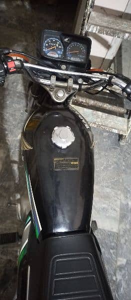 HONDA 125NEW 2023 MODLE FOR SALE URGENT NORMAL PRIZE 5