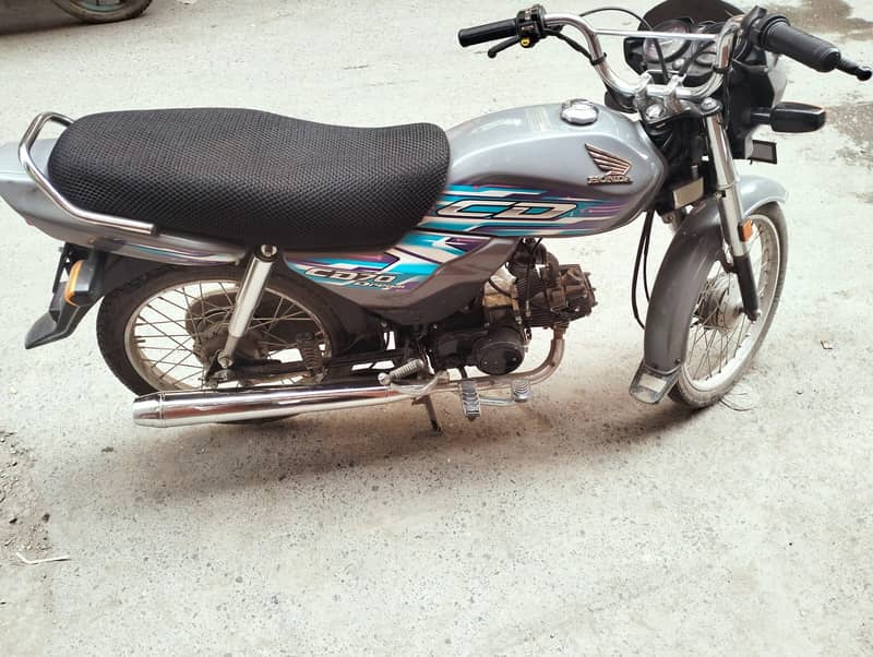 Honda CD 70 Dream 2024 1