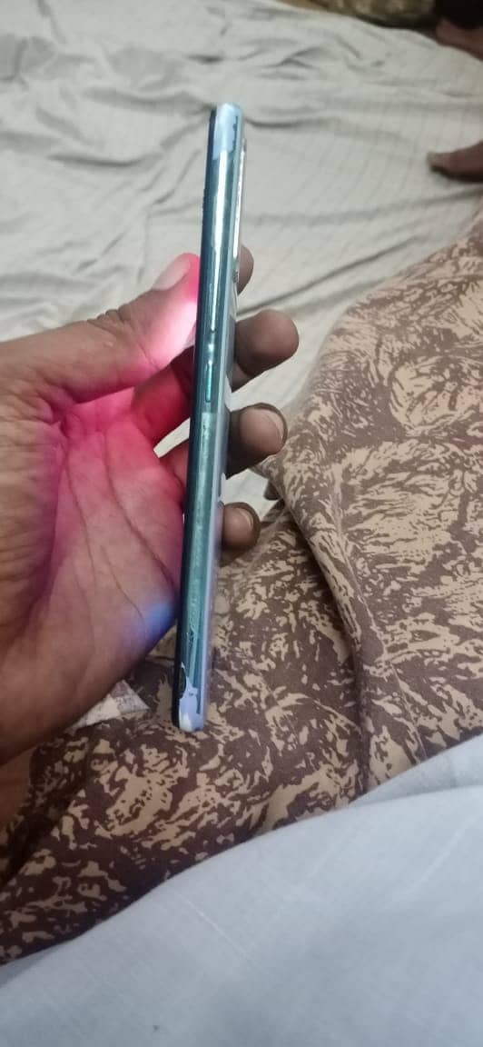 I am selling Vivo S1 2