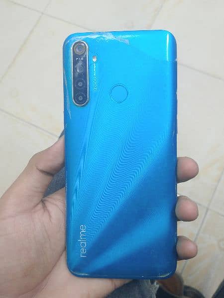 realme 4