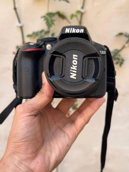 Nikon D5300 DSLR with 18-55mm Lens |  Wi-Fi | GPS | 10/10 Condition 1