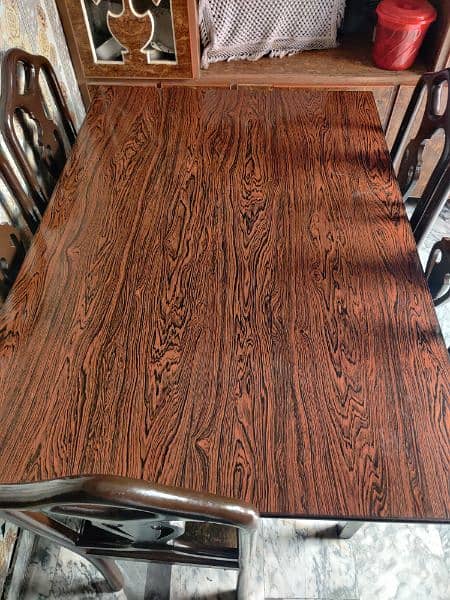 6 chairs dining table , 10/9 condition , 60cm length and 42cm width 1