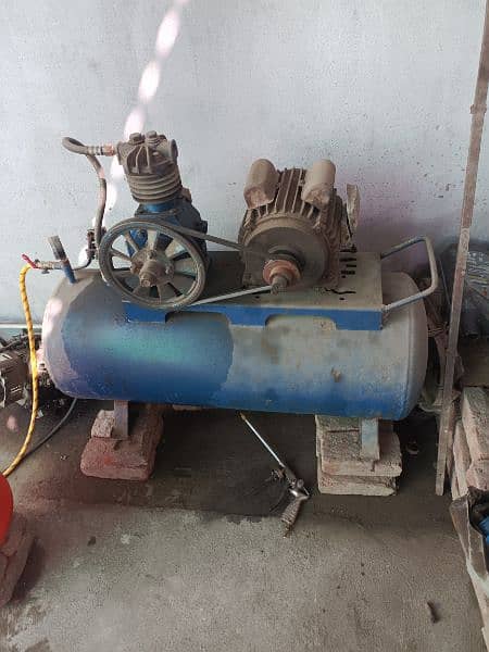 Need to Sale Air Compressor 3