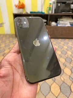 iPhone 11 black