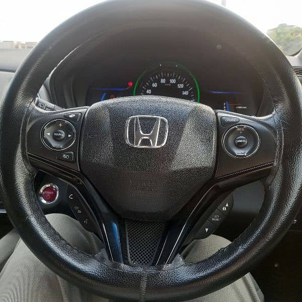 Honda Vezel Hybrid Z 2015 1