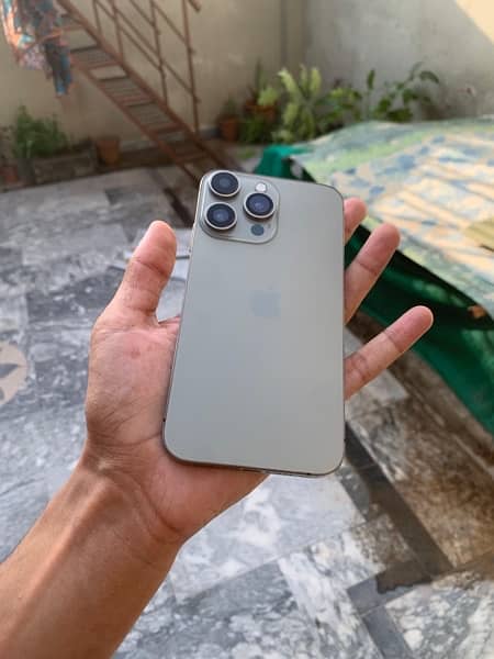 i phone xr convert  15 pro 1