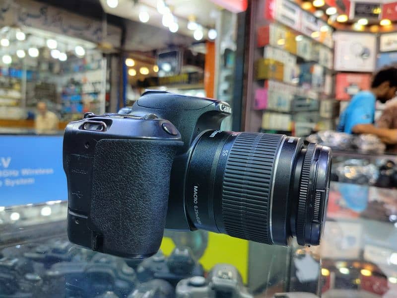 Canon 200D | 18-55mm lens | better then canon 750d 70d 700d d5300 2