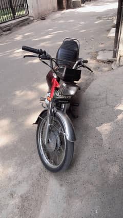 Honda 125 in good condition urgent sale