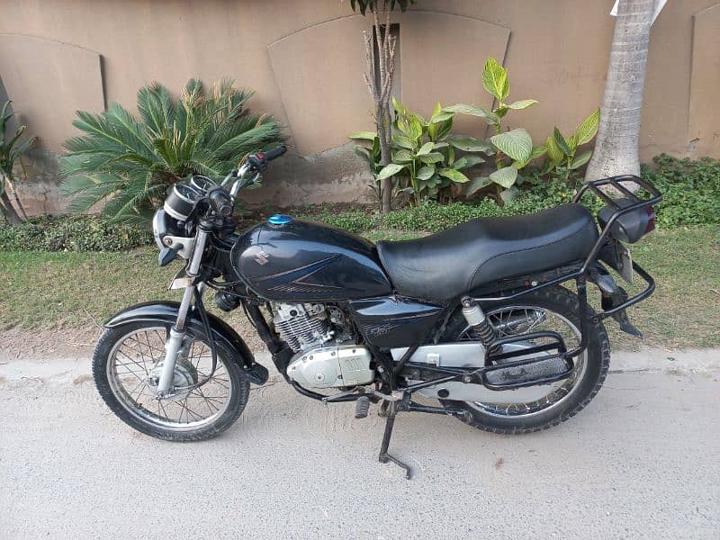 Suzuki GS 150 2015 model 38500 kms driven only brand new condition 1