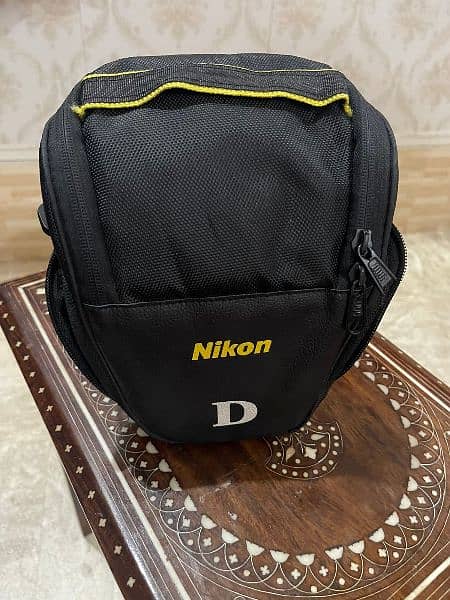 NIKON D5200 5