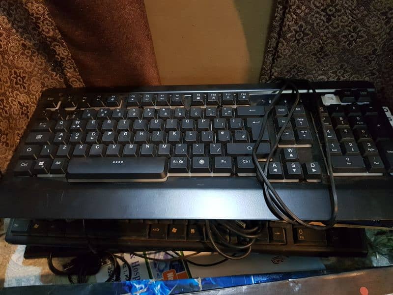 Gaming keyboards 7