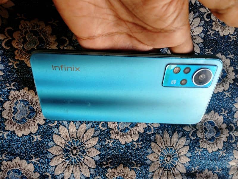 Infinix note 11 (6/128) 1