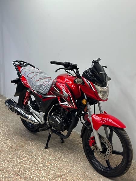 hondq cb150f 2020 model ( 12000 km used ) 1