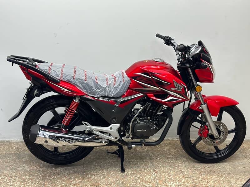 hondq cb150f 2020 model ( 12000 km used ) 4