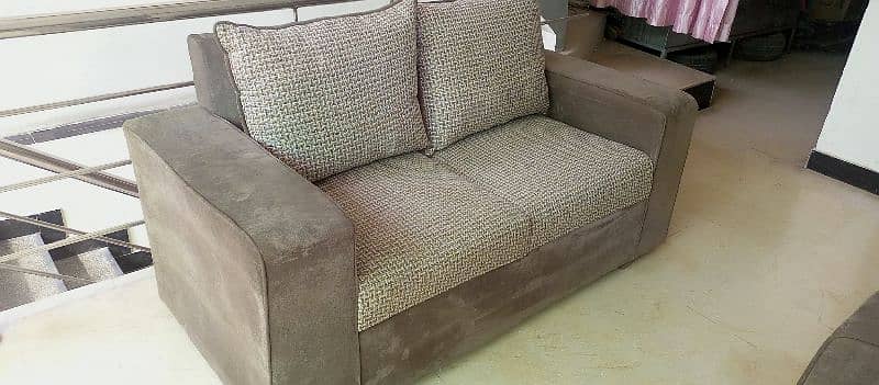 7 seater sofa for sale with 7 cushion foam ok kahe se kharb ni hai 4