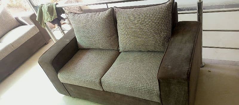 7 seater sofa for sale with 7 cushion foam ok kahe se kharb ni hai 11