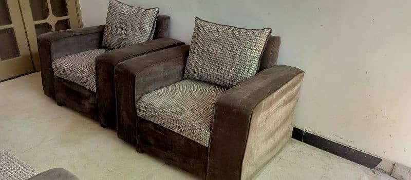 7 seater sofa for sale with 7 cushion foam ok kahe se kharb ni hai 13