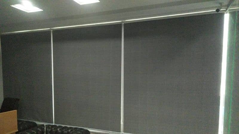 Roller Blinds/Office Wallpapers/Pvc Vinyl Floor. 2