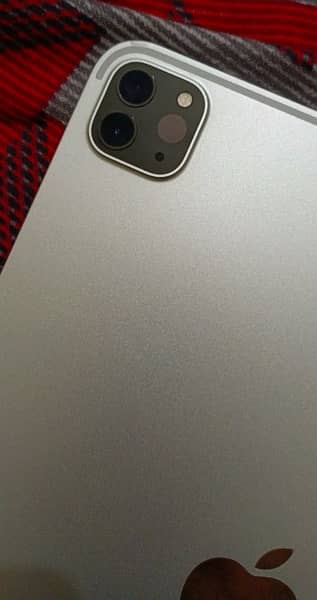 iPad Pro m1 2021  (11 inch ) 3rd generation 1