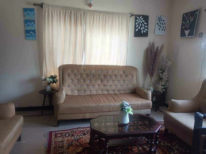 selling 5seater sofa set 5