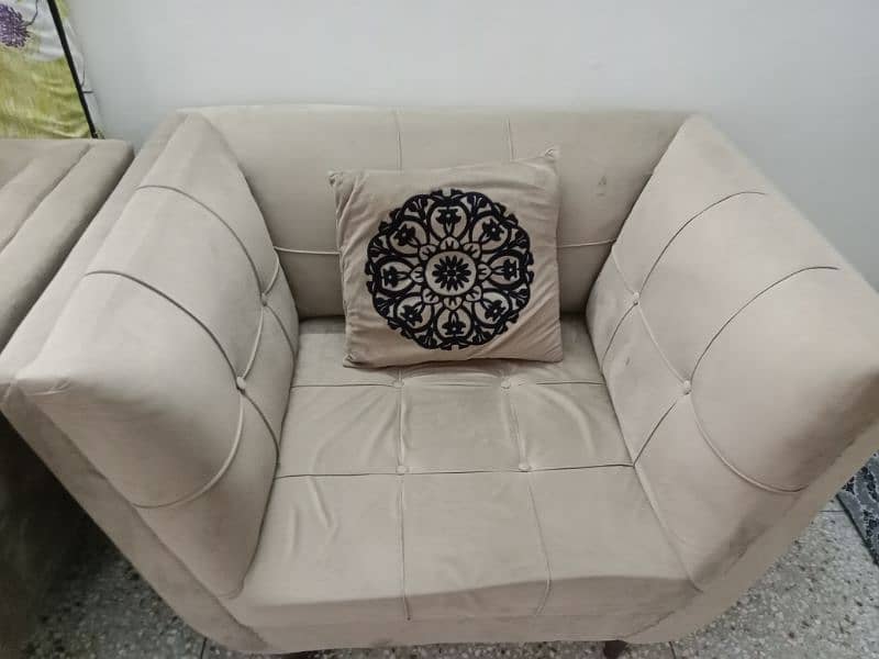 Luxurious Sofa set(5 Seater) 5