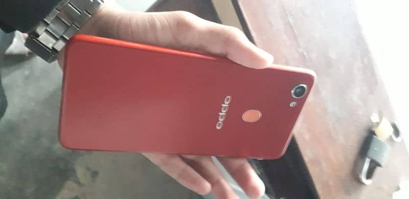 oppo f7 4gb 64 gb with box charger 5