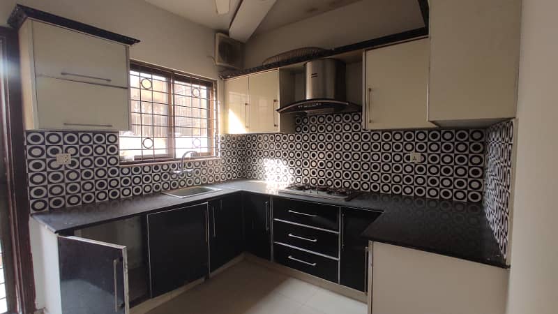 Double Kitchen 6 Marla Full House Available For Rent 22