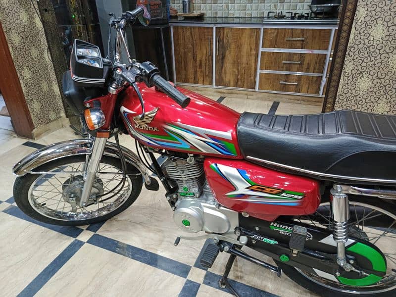 Honda 125CC 2023 3