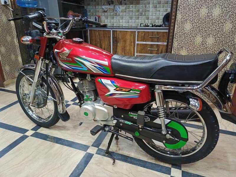 Honda 125CC 2023 12