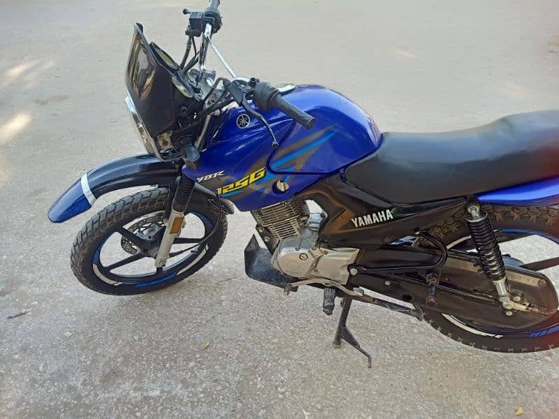 Yamaha YBR 125 12