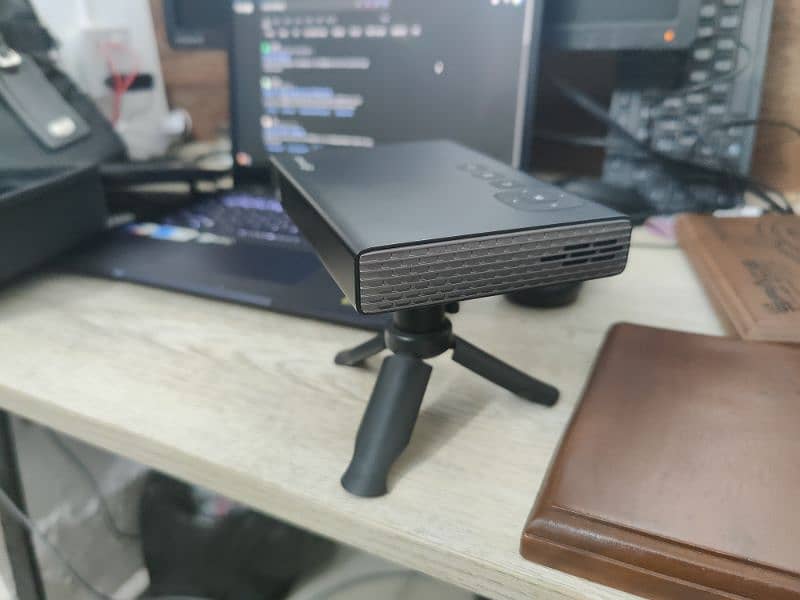 Elephas Portable projector Model A1 4