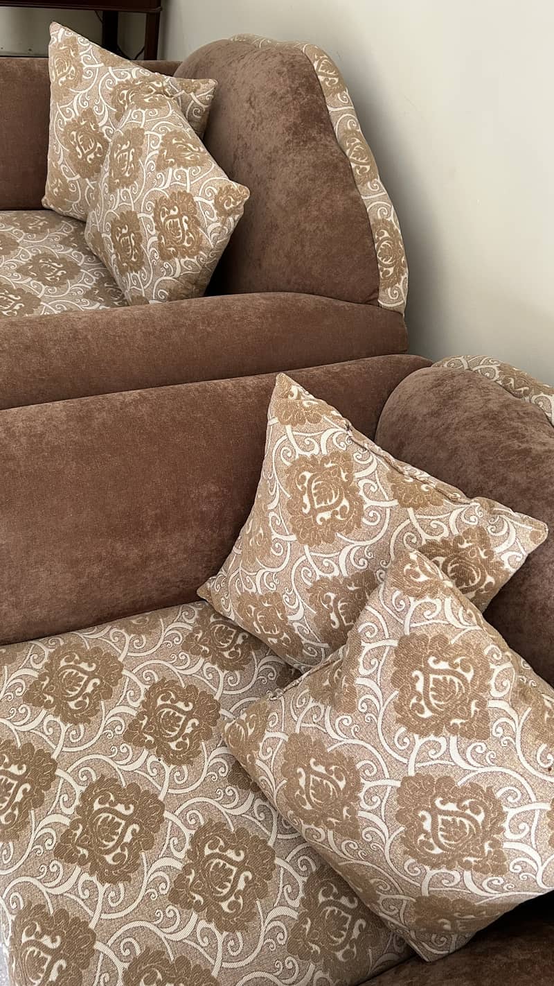 5 Seater Sofa Set 1