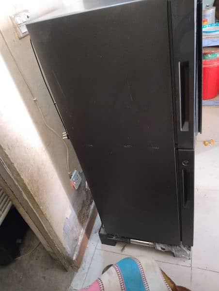 Haier 216 model fridge totally guanine only 3 month us No+923014525103 2